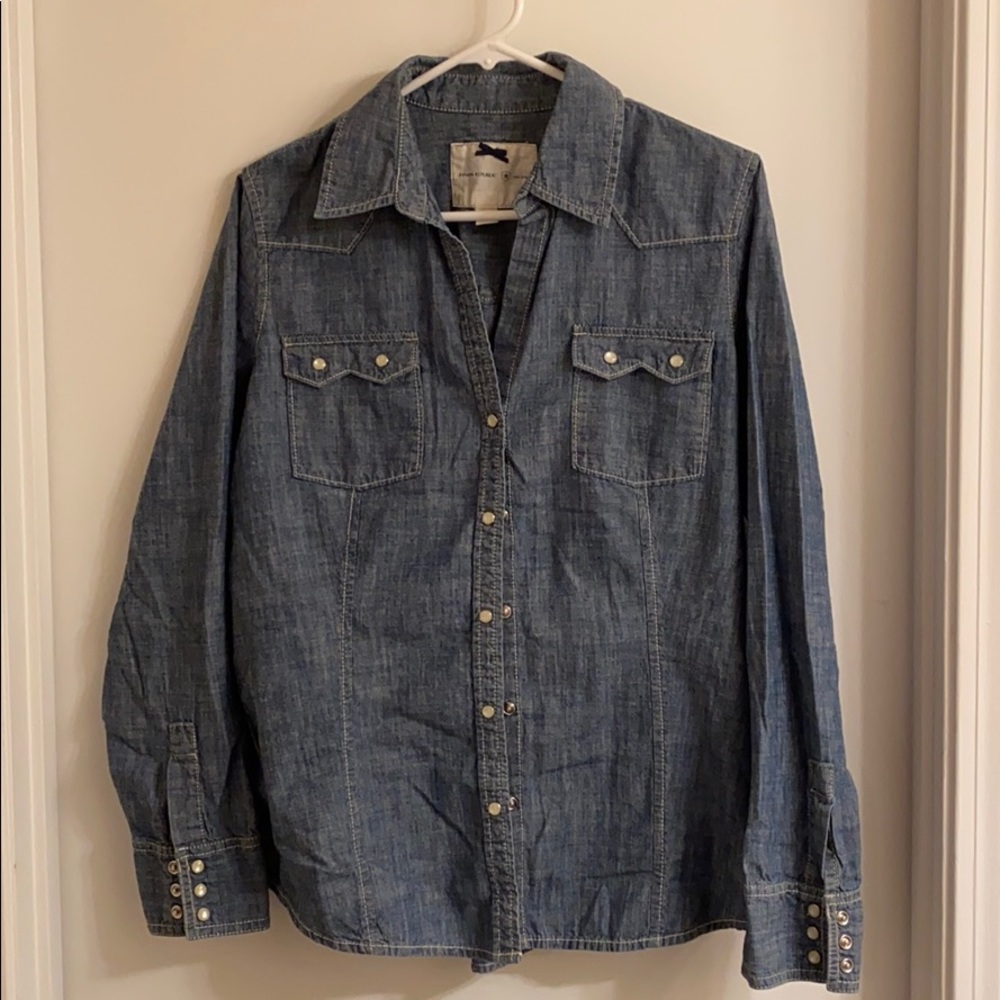 Not Part of 3/$15 Bundle Banana Republic Shirt